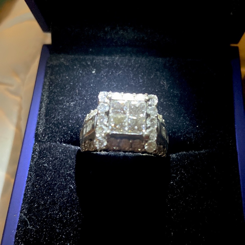 3 carat white gold diamond ring